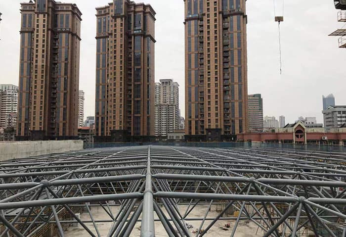 菏泽螺栓球网架结构